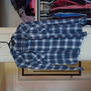 Jessica Simpson Blue & White Flannel Buttoned Long Sleeve